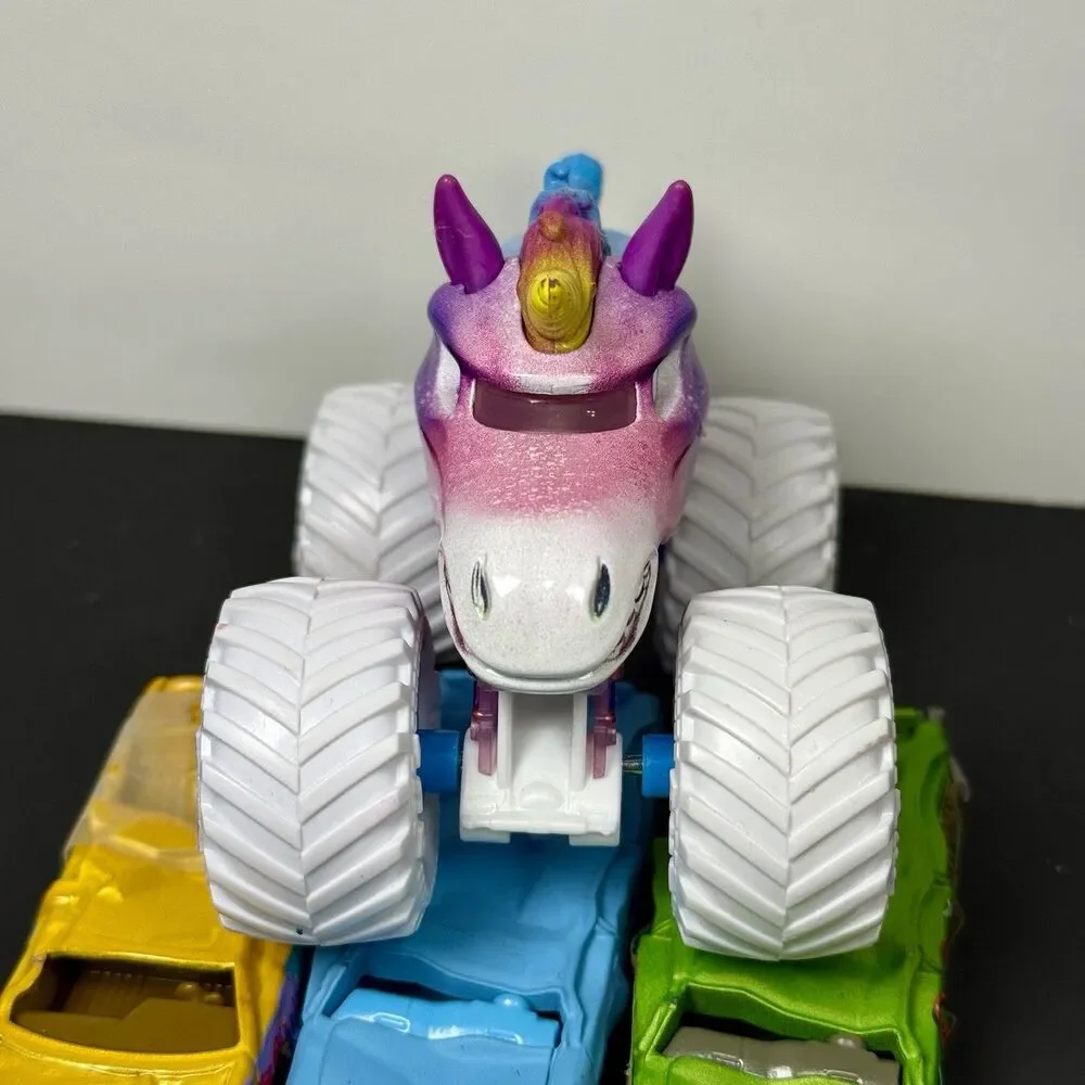 CUSTOM Monster Jam Sparkle Smash 1:64 Unicorn Monster Truck
